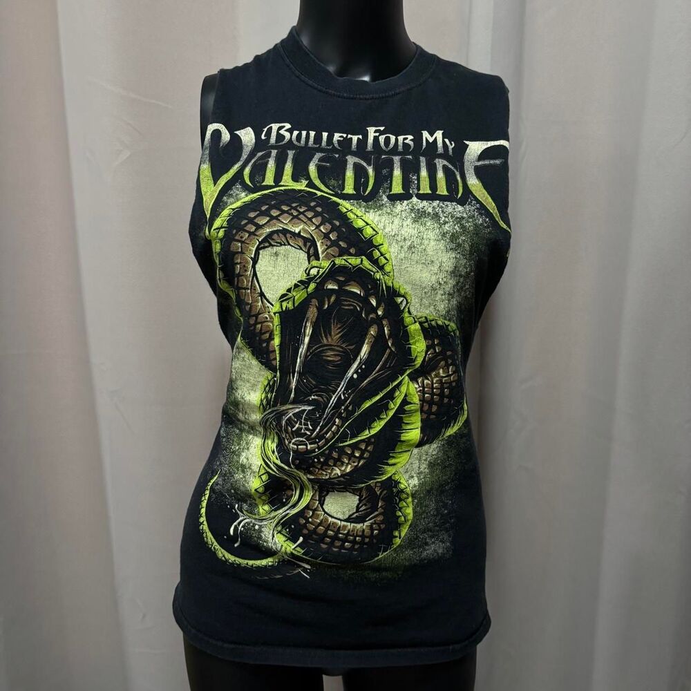 Hot-topic Women's multi T-shirt